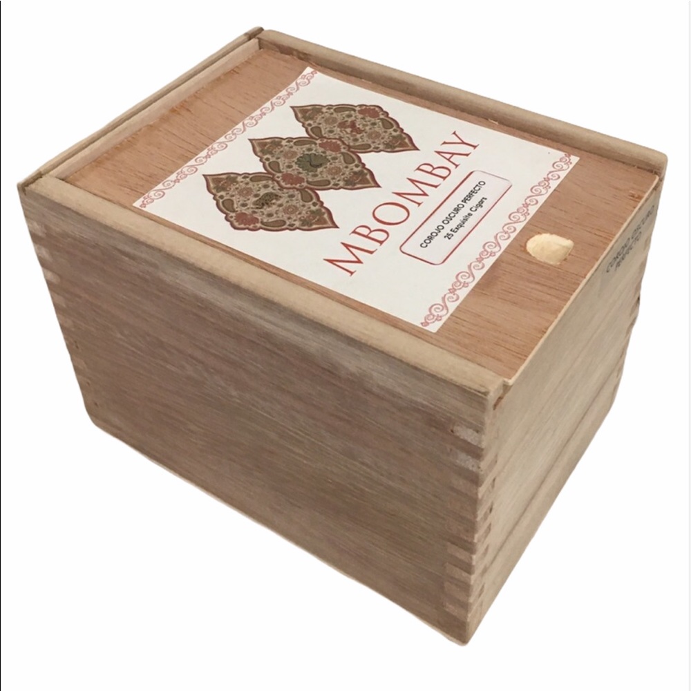 🧳3/$20🧳 MBOMBAY WOOD CIGAR BOX